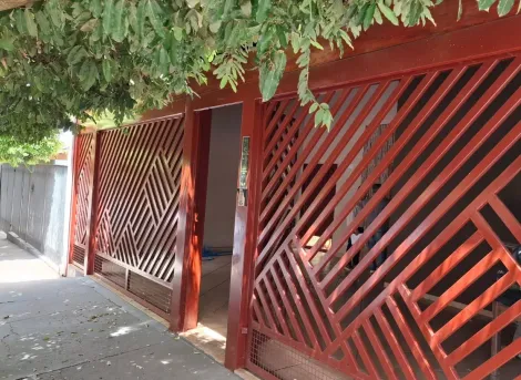 Alugar Casa / Padr&atilde;o em S&atilde;o Jos&eacute; do Rio Preto. apenas R$ 450.000,00