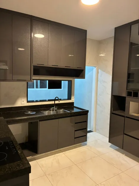 Apartamento / Padr&atilde;o em S&atilde;o Jos&eacute; do Rio Preto 
