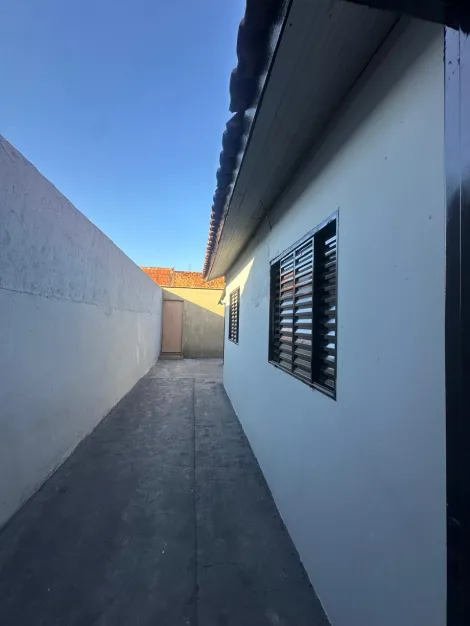 Comprar Casa / Padr&atilde;o em Bady Bassitt R$ 200.000,00 - Foto 13