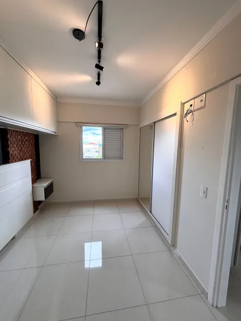 Alugar Apartamento / Padr&atilde;o em S&atilde;o Jos&eacute; do Rio Preto R$ 2.500,00 - Foto 2