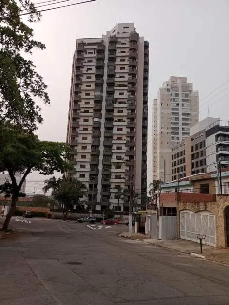 Apartamento / Padr&atilde;o em S&atilde;o Paulo 