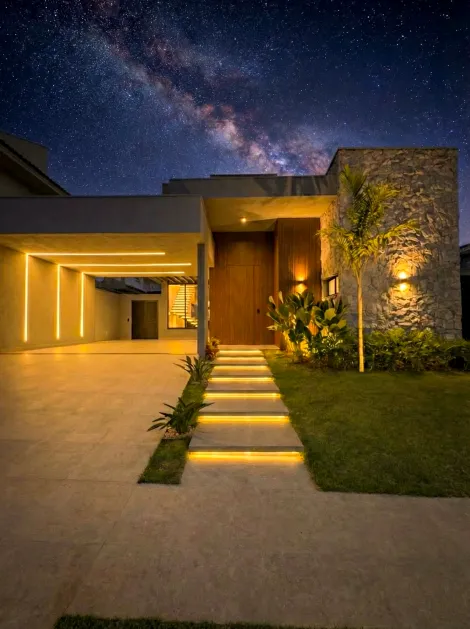 Casa / Condom&iacute;nio em S&atilde;o Jos&eacute; do Rio Preto 