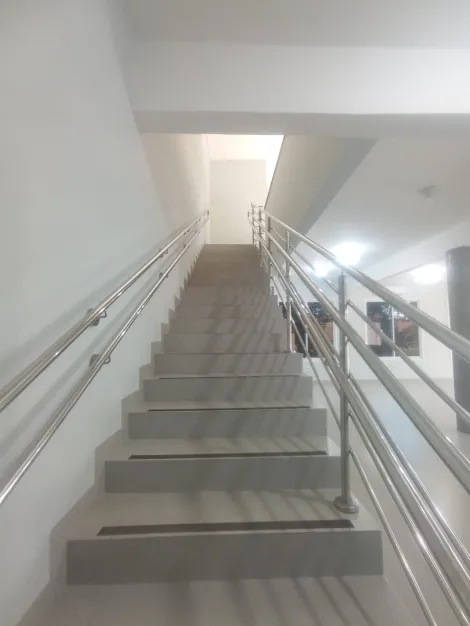 Alugar Comercial / Sal&atilde;o em S&atilde;o Jos&eacute; do Rio Preto R$ 8.900,00 - Foto 6