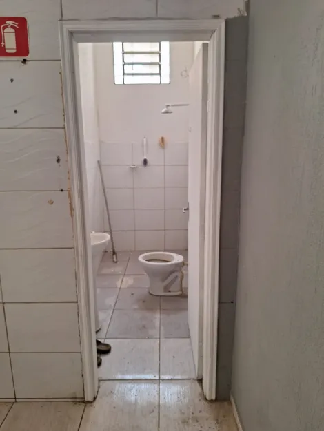 Alugar Casa / Sobrado em S&atilde;o Jos&eacute; do Rio Preto R$ 2.000,00 - Foto 15