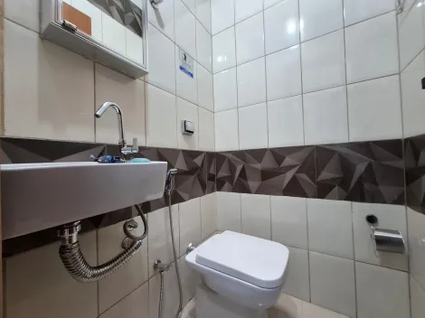 Alugar Comercial / Casa Comercial em S&atilde;o Jos&eacute; do Rio Preto R$ 5.700,00 - Foto 17