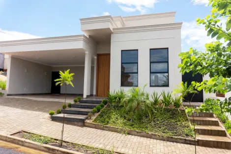 Casa / Condom&iacute;nio em S&atilde;o Jos&eacute; do Rio Preto 