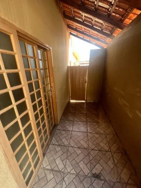 Comprar Casa / Padr&atilde;o em S&atilde;o Jos&eacute; do Rio Preto R$ 420.000,00 - Foto 3