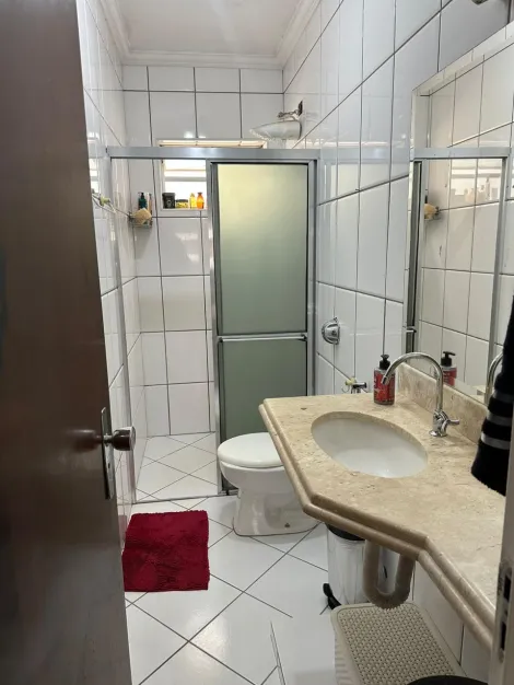 Alugar Apartamento / Padr&atilde;o em S&atilde;o Jos&eacute; do Rio Preto R$ 900,00 - Foto 9