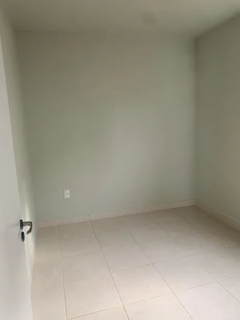 Alugar Casa / Condom&iacute;nio em S&atilde;o Jos&eacute; do Rio Preto R$ 1.100,00 - Foto 4