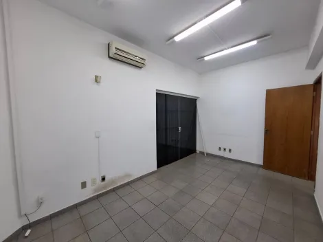 Alugar Comercial / Casa Comercial em S&atilde;o Jos&eacute; do Rio Preto R$ 3.500,00 - Foto 5