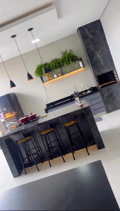 Alugar Casa / Padr&atilde;o em S&atilde;o Jos&eacute; do Rio Preto. apenas R$ 270.000,00
