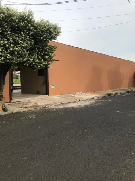 Alugar Comercial / Casa Comercial em Mirassol. apenas R$ 8.000,00