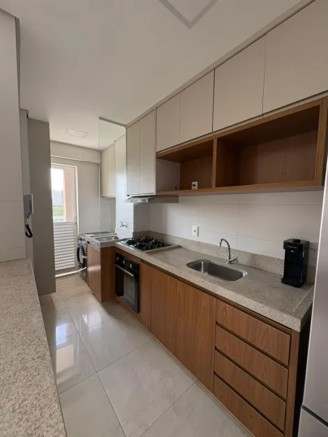 Alugar Apartamento / Padr&atilde;o em S&atilde;o Jos&eacute; do Rio Preto R$ 3.900,00 - Foto 3