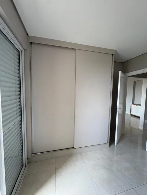 Alugar Apartamento / Padr&atilde;o em S&atilde;o Jos&eacute; do Rio Preto R$ 3.900,00 - Foto 32