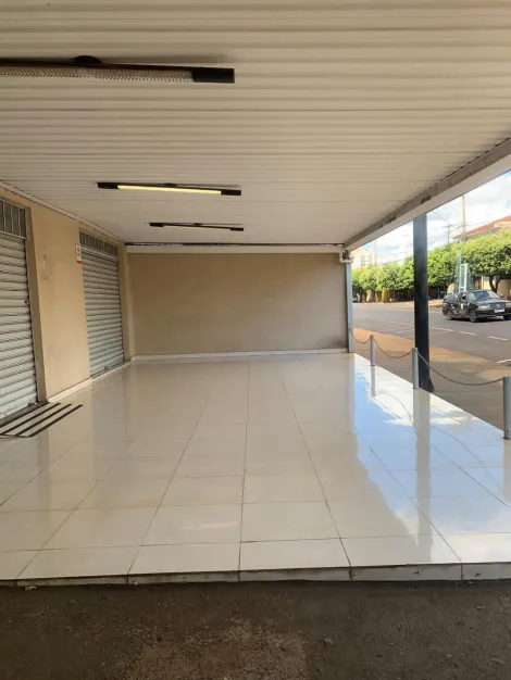 Alugar Comercial / Pr&eacute;dio Inteiro em S&atilde;o Jos&eacute; do Rio Preto R$ 8.500,00 - Foto 14