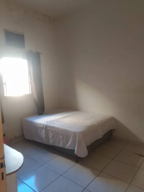 Alugar Casa / Padr&atilde;o em Mirassol R$ 800,00 - Foto 6