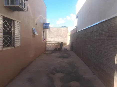 Alugar Casa / Padr&atilde;o em Mirassol R$ 800,00 - Foto 10
