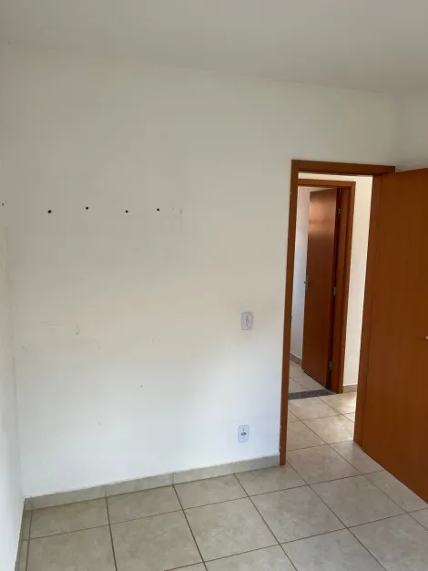 Alugar Casa / Padr&atilde;o em Bady Bassitt R$ 1.000,00 - Foto 5