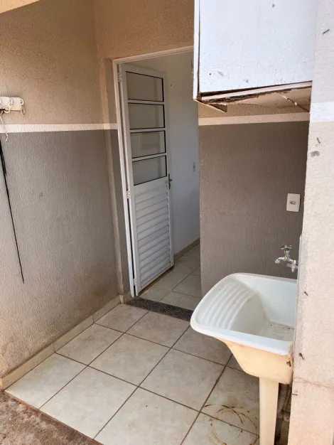 Alugar Casa / Padr&atilde;o em Bady Bassitt R$ 1.000,00 - Foto 9