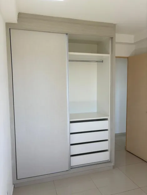 Alugar Apartamento / Padr&atilde;o em S&atilde;o Jos&eacute; do Rio Preto R$ 1.650,00 - Foto 7