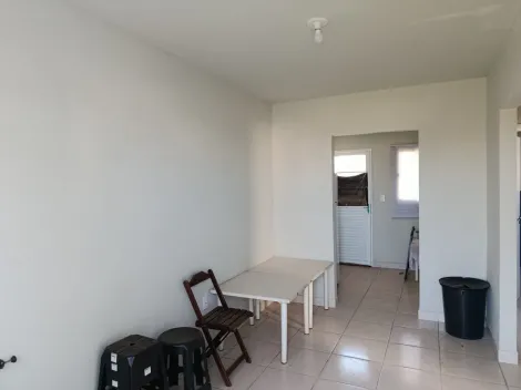 Alugar Casa / Condom&iacute;nio em S&atilde;o Jos&eacute; do Rio Preto R$ 700,00 - Foto 2