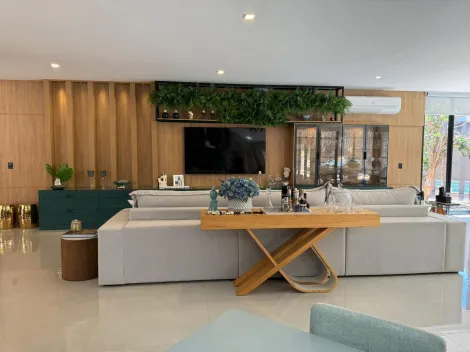 Casa / Condom&iacute;nio em S&atilde;o Jos&eacute; do Rio Preto 