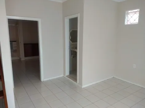 Comprar Casa / Padr&atilde;o em Catanduva R$ 380.000,00 - Foto 3