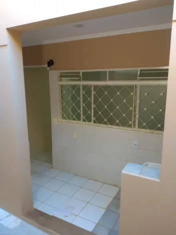 Casa / Padr&atilde;o em Catanduva 