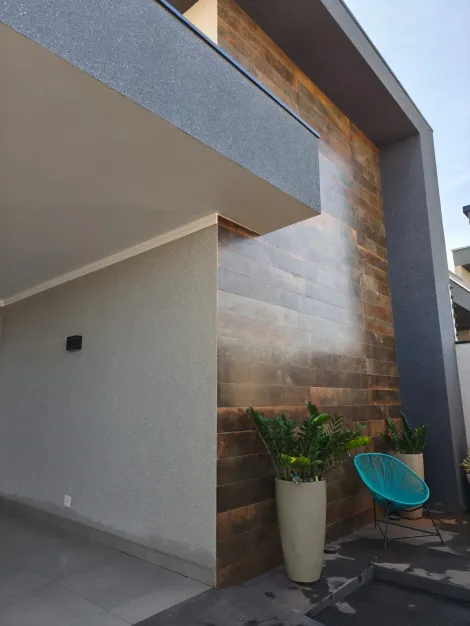 Alugar Casa / Padr&atilde;o em Bady Bassitt. apenas R$ 780.000,00