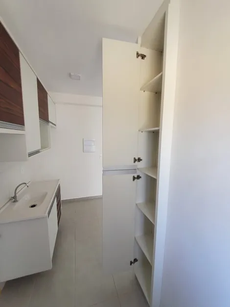 Alugar Apartamento / Padr&atilde;o em S&atilde;o Jos&eacute; do Rio Preto R$ 1.800,00 - Foto 17