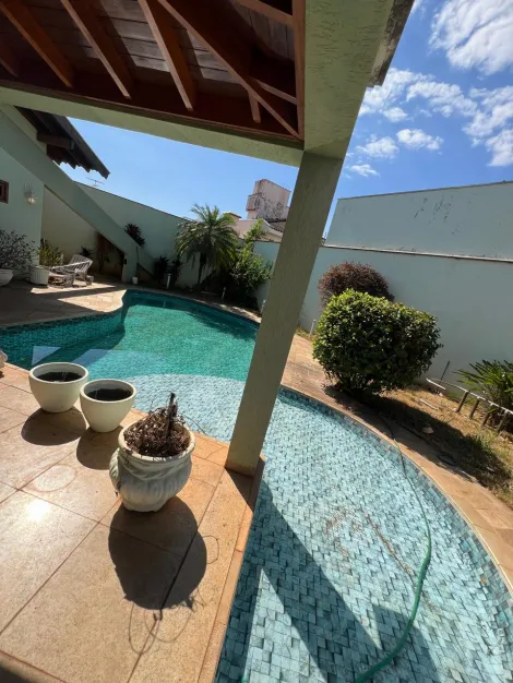 Alugar Casa / Padr&atilde;o em S&atilde;o Jos&eacute; do Rio Preto. apenas R$ 900.000,00
