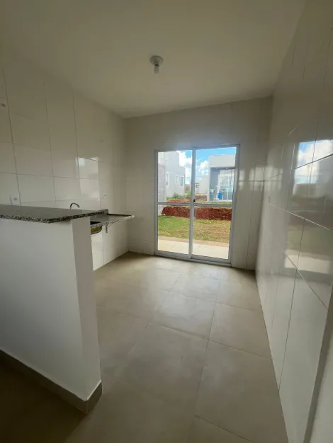 Alugar Casa / Padr&atilde;o em S&atilde;o Jos&eacute; do Rio Preto R$ 900,00 - Foto 6