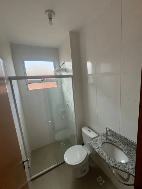 Alugar Casa / Padr&atilde;o em S&atilde;o Jos&eacute; do Rio Preto R$ 900,00 - Foto 9