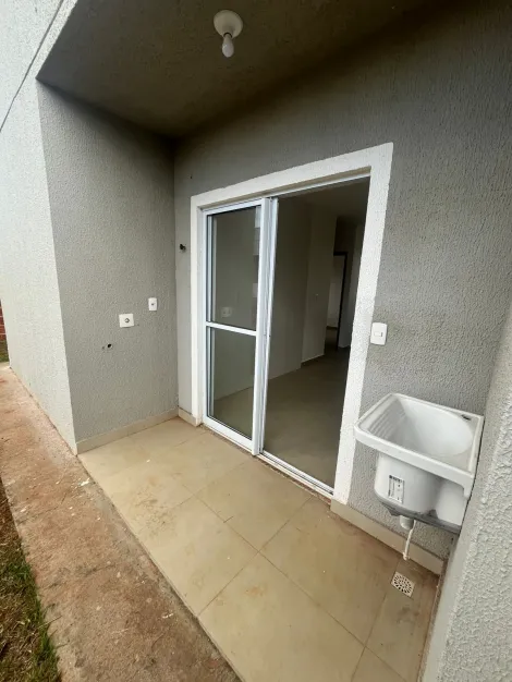 Alugar Casa / Padr&atilde;o em S&atilde;o Jos&eacute; do Rio Preto R$ 900,00 - Foto 11