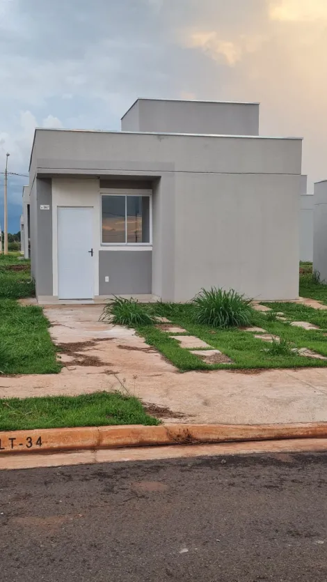 Alugar Casa / Padr&atilde;o em S&atilde;o Jos&eacute; do Rio Preto. apenas R$ 900,00