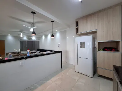 Alugar Casa / Padr&atilde;o em S&atilde;o Jos&eacute; do Rio Preto R$ 3.300,00 - Foto 4