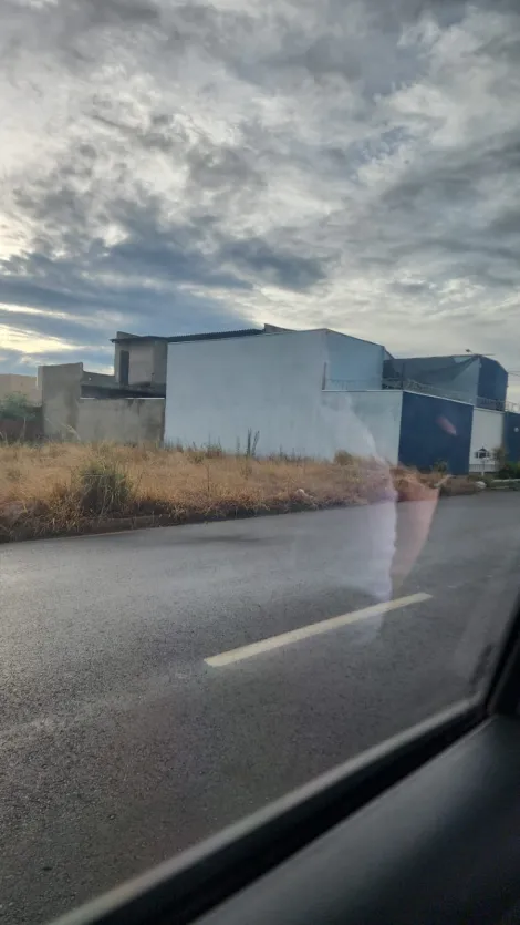 Alugar Terreno / Padr&atilde;o em S&atilde;o Jos&eacute; do Rio Preto. apenas R$ 140.000,00