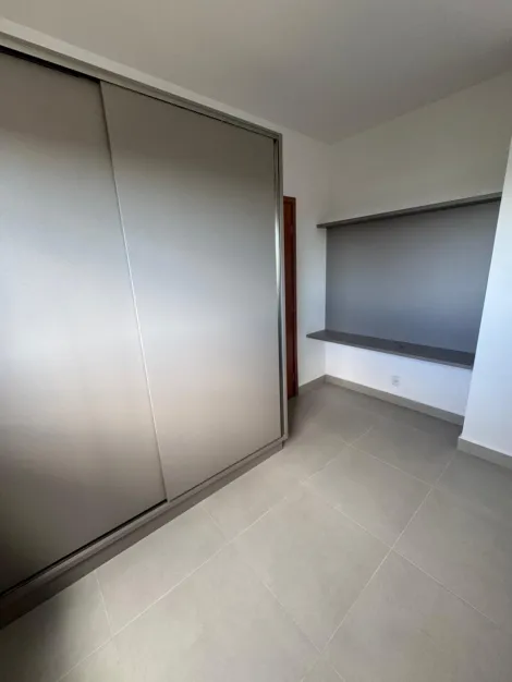 Alugar Apartamento / Padr&atilde;o em S&atilde;o Jos&eacute; do Rio Preto R$ 2.700,00 - Foto 8