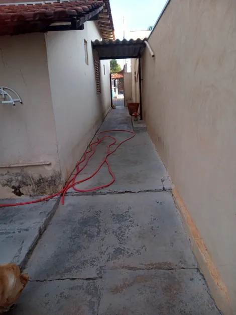 Comprar Casa / Padr&atilde;o em Nova Alian&ccedil;a R$ 200.000,00 - Foto 2