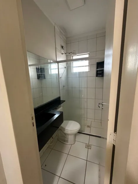 Alugar Apartamento / Padr&atilde;o em S&atilde;o Jos&eacute; do Rio Preto R$ 1.000,00 - Foto 9
