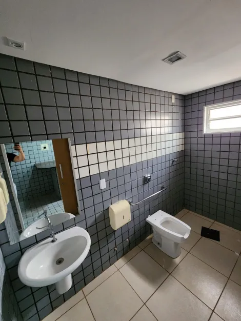 Alugar Comercial / Casa Comercial em S&atilde;o Jos&eacute; do Rio Preto R$ 6.500,00 - Foto 19