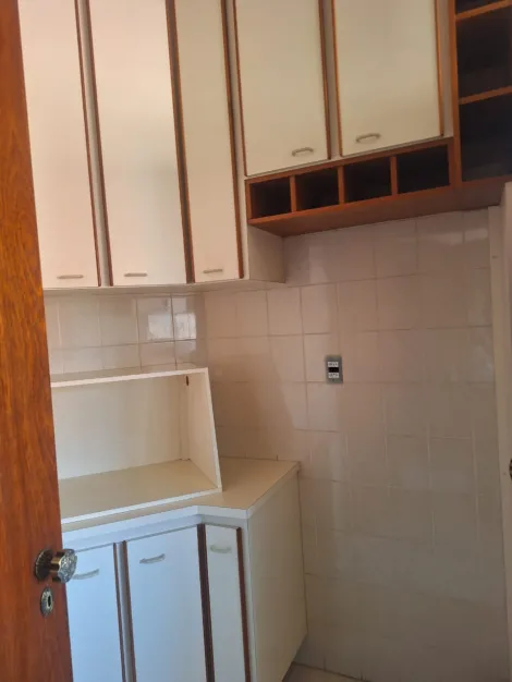 Alugar Apartamento / Padr&atilde;o em S&atilde;o Jos&eacute; do Rio Preto R$ 2.100,00 - Foto 9