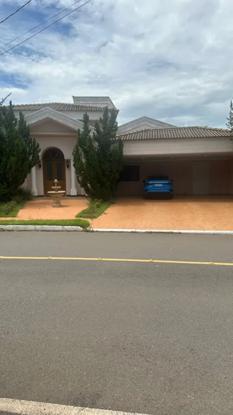 Casa / Condom&iacute;nio em S&atilde;o Jos&eacute; do Rio Preto 