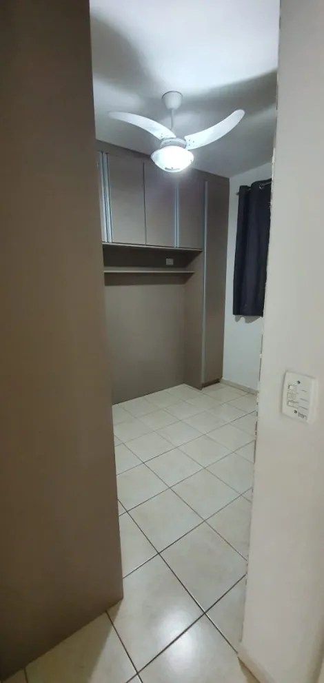 Alugar Apartamento / Padr&atilde;o em S&atilde;o Jos&eacute; do Rio Preto R$ 1.300,00 - Foto 13