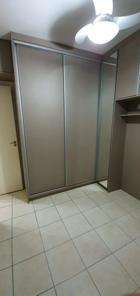 Alugar Apartamento / Padr&atilde;o em S&atilde;o Jos&eacute; do Rio Preto R$ 1.300,00 - Foto 14