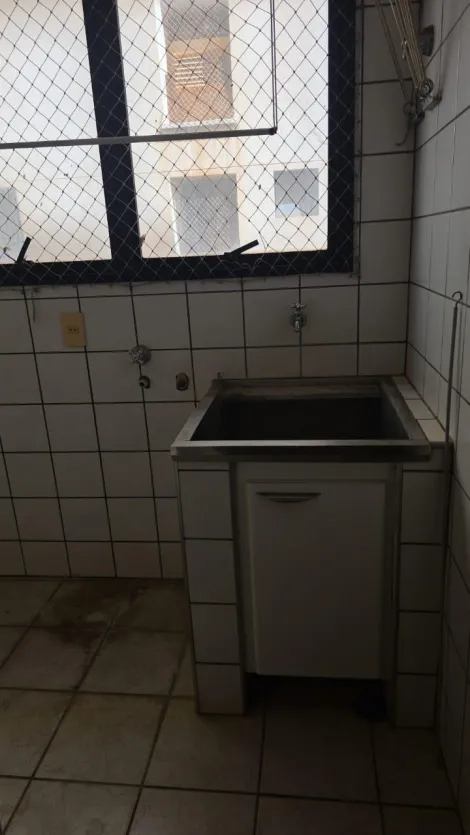 Alugar Apartamento / Padr&atilde;o em S&atilde;o Jos&eacute; do Rio Preto R$ 1.800,00 - Foto 17
