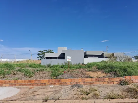 Terreno / Padr&atilde;o em Mirassol , Comprar por R$120.000,00