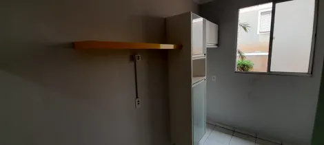 Alugar Apartamento / Padr&atilde;o em S&atilde;o Jos&eacute; do Rio Preto R$ 900,00 - Foto 6