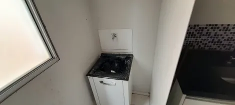 Alugar Apartamento / Padr&atilde;o em S&atilde;o Jos&eacute; do Rio Preto R$ 900,00 - Foto 10