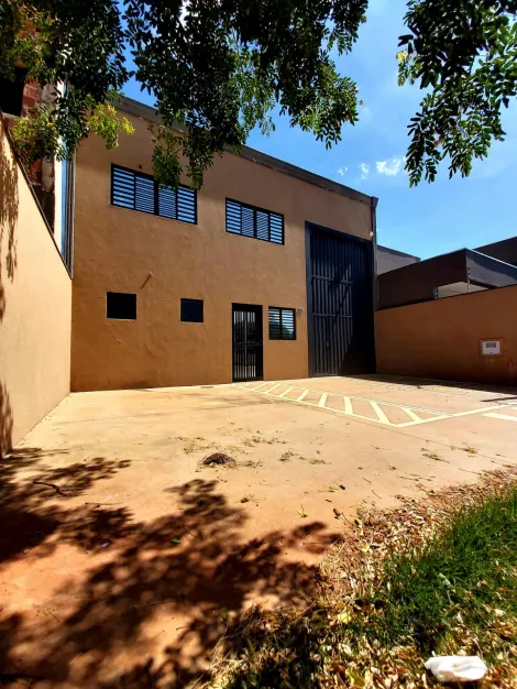 Alugar Comercial / Sal&atilde;o em S&atilde;o Jos&eacute; do Rio Preto. apenas R$ 3.800,00